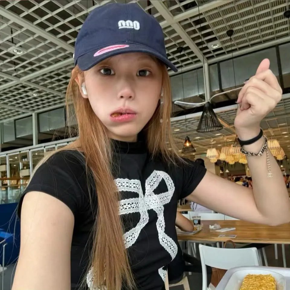 艳谍金骷髅